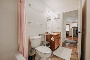 Cabane, 3 chambres | Salle de bain | Serviettes fournies