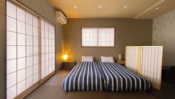 家庭客房, 多張床, 私人浴室 | 洗衣設備