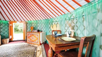 Tent (Whittlers Yurt) | Bed sheets