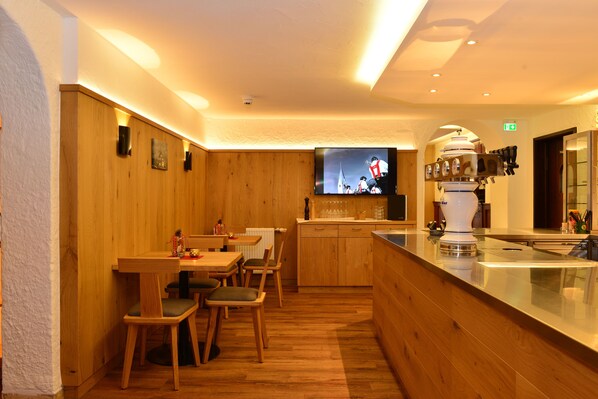 Bar (in der Unterkunft)