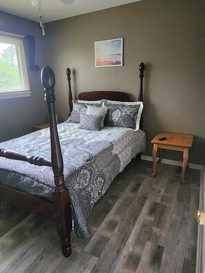 5 Schlafzimmer, Bügeleisen/Bügelbrett, WLAN, Bettwäsche