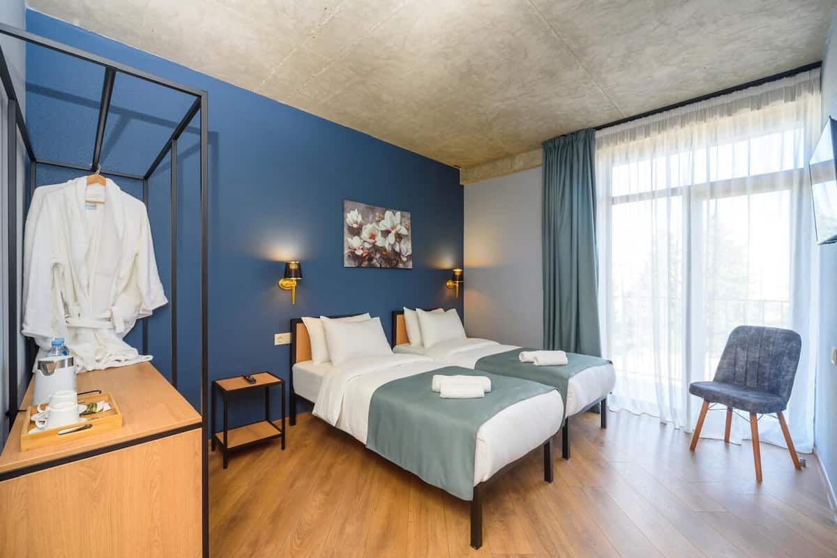 Superior kamer, 1 twee- of 2 eenpersoonsbedden | Een bureau, gratis wifi, beddengoed