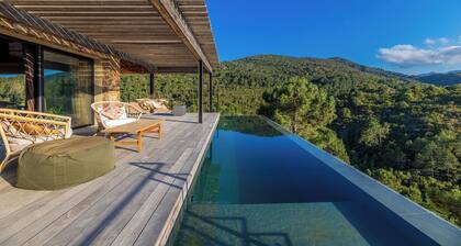 Villa D'architecte Comme un nid D'aigle en Pleine Nature Entre mer et Montagne