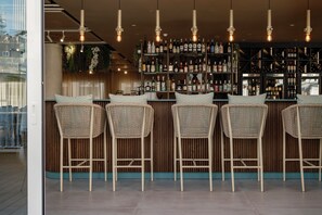 Bar (on property) - Hyatt Centric Malta (St. Julian's)