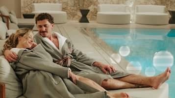 Piscine couverte, piscine extérieure, cabanons gratuits