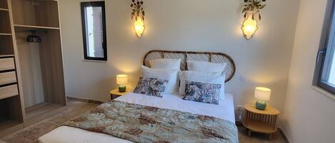 2 bedrooms, iron/ironing board, free WiFi, bed sheets