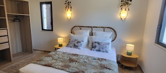 Maison de Charme Avec Piscine à 2 pas du Centre de Saint Rémy de Provence 4 Pers