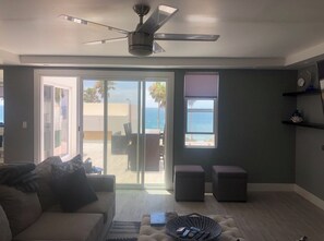 Smart TV, DVD player - "Luxurious Beachfront House in Puerta Del Mar, Rosarito – 4 Bed, 3 Bath (Rosarito)