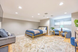 3 habitaciones, tabla de planchar con plancha, cuna de viaje y wifi 