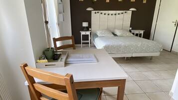 Double Room, Garden View | Free WiFi