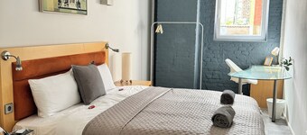 5 Min. von der Innenstadt Entfernt - 15 Min zum Hauptbahnhof u. Messe Düsseldorf