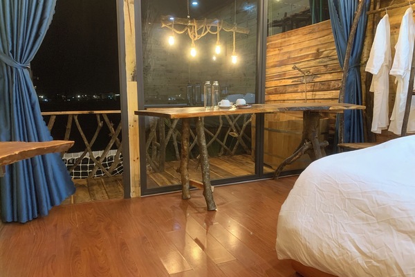 Premium Triple Room, Multiple Beds, Valley View | Hypo-allergenic bedding available, in-room safe, blackout drapes