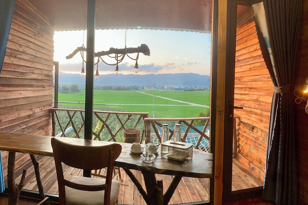 Premium Double Room, 1 King Bed, Valley View | Hypo-allergenic bedding, in-room safe, blackout drapes