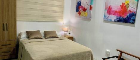 1 bedroom, WiFi, bed sheets