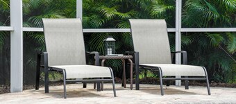 Lake Front! Spacious Home w/heated pool & kayaks