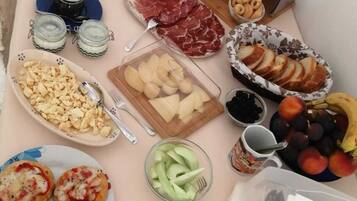 Petit déjeuner continental compris tous les jours