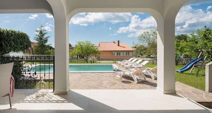 Romantic villa with istrian tavern