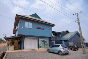 Front of property - Cute & Comfy Condo  Close to Highway (Amrahia)