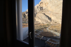Family Studio Suite, Balcony, Mountain View | Balcony view
