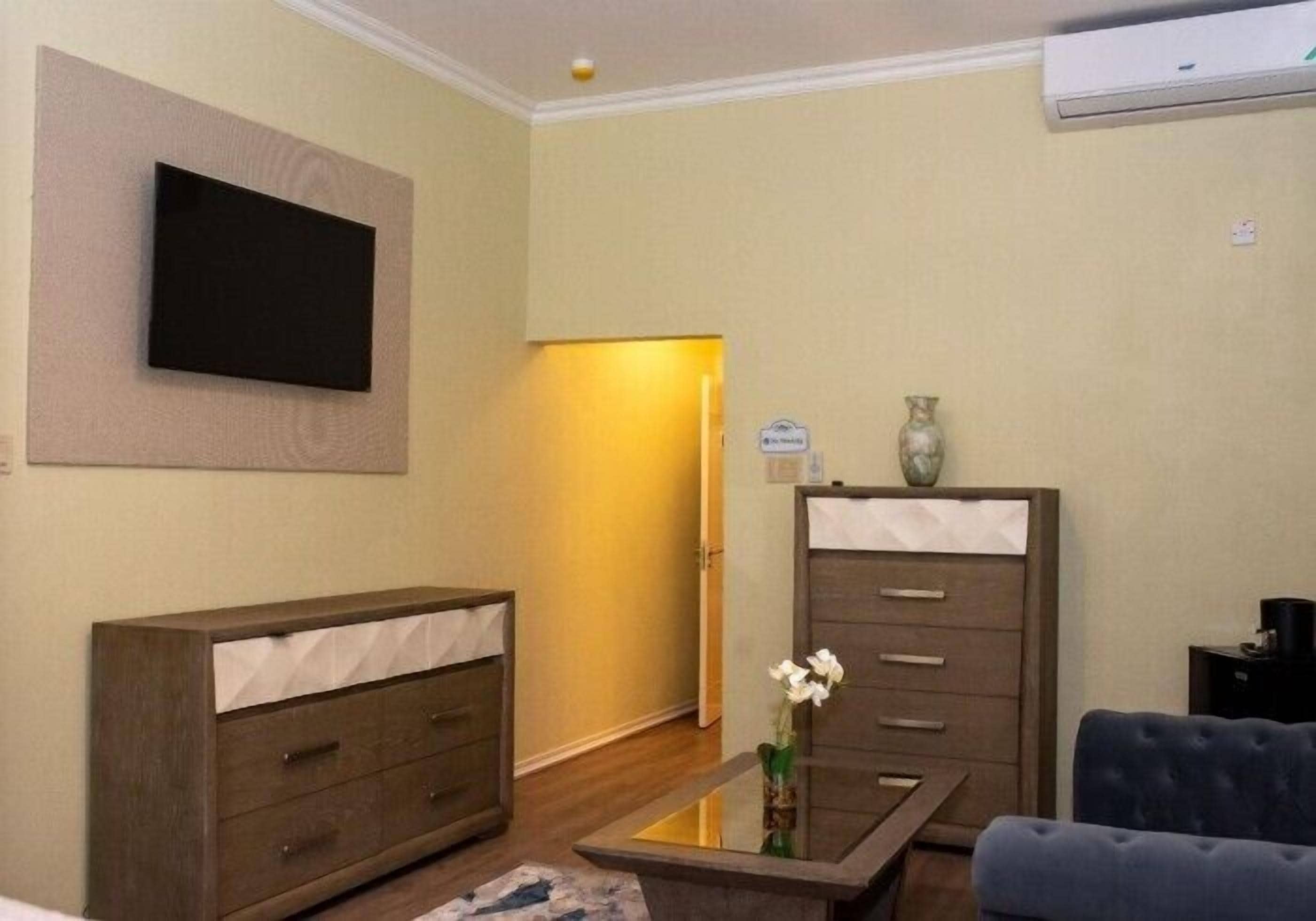 Luxury Room, 1 Bedroom, Balcony, Pool View | Blackout drapes, iron/ironing board, free WiFi