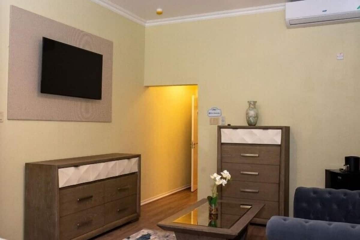 Luxury Room, 1 Bedroom, Balcony, Pool View | Blackout drapes, iron/ironing board, free WiFi