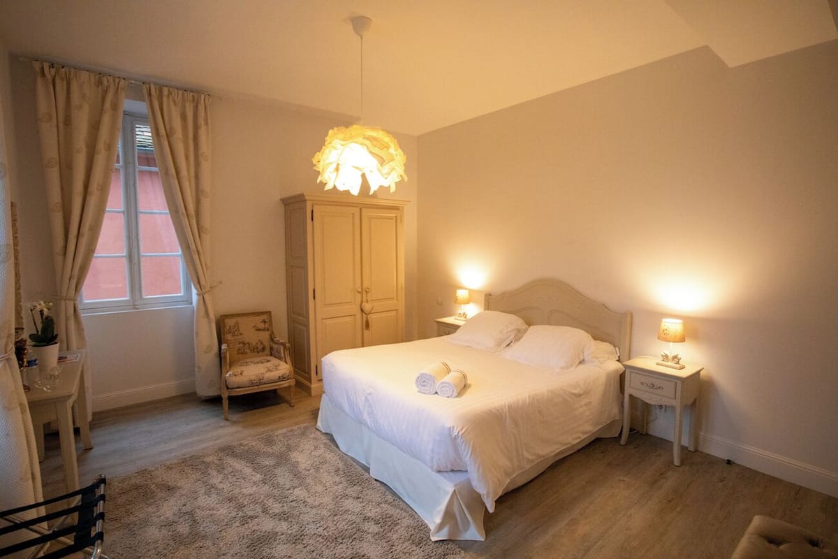 Familienapartment, Parkblick | 2 Schlafzimmer, kostenloses WLAN, Bettwäsche