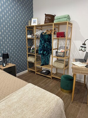 1 bedroom, iron/ironing board, travel cot, WiFi