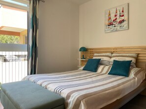 1 bedroom, iron/ironing board, travel crib, free WiFi