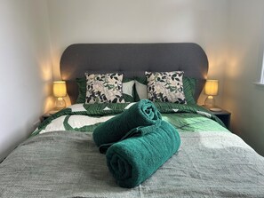 2 habitaciones, tabla de planchar con plancha y wifi gratis 