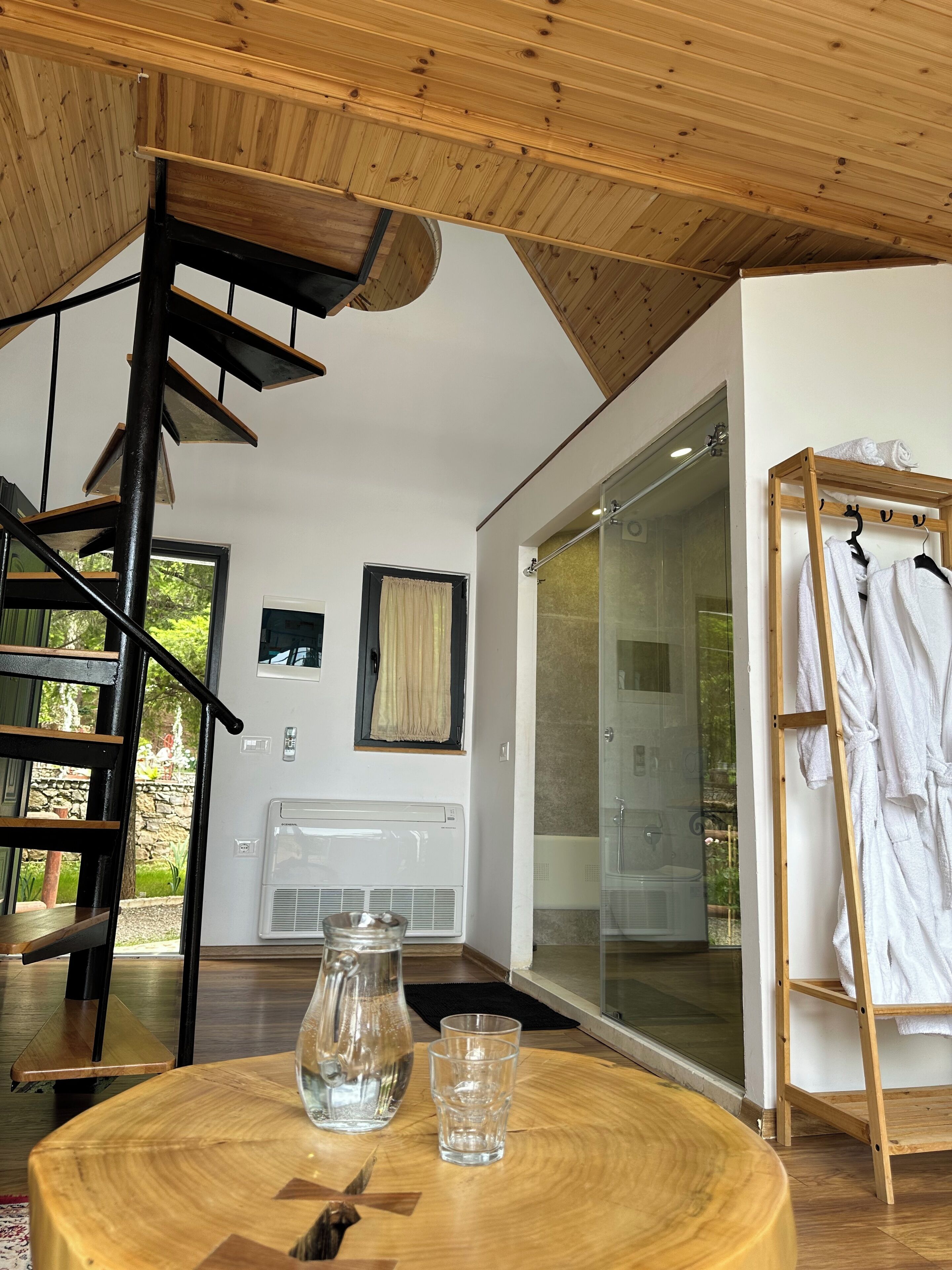 Frette Italian sheets, premium bedding, memory-foam beds