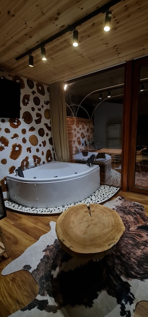 Interior detail - Dajti Paradise (Dajt)