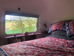 1 quarto, escrivaninha, Wi-Fi, roupa de cama