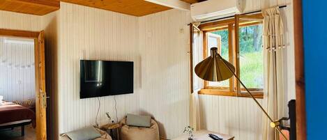 Casa de campo, 2 habitaciones, vista al jardín | Área de sala de estar