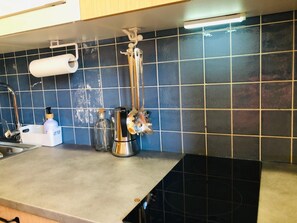 Cottage, Garden View, Slope side | Private kitchen