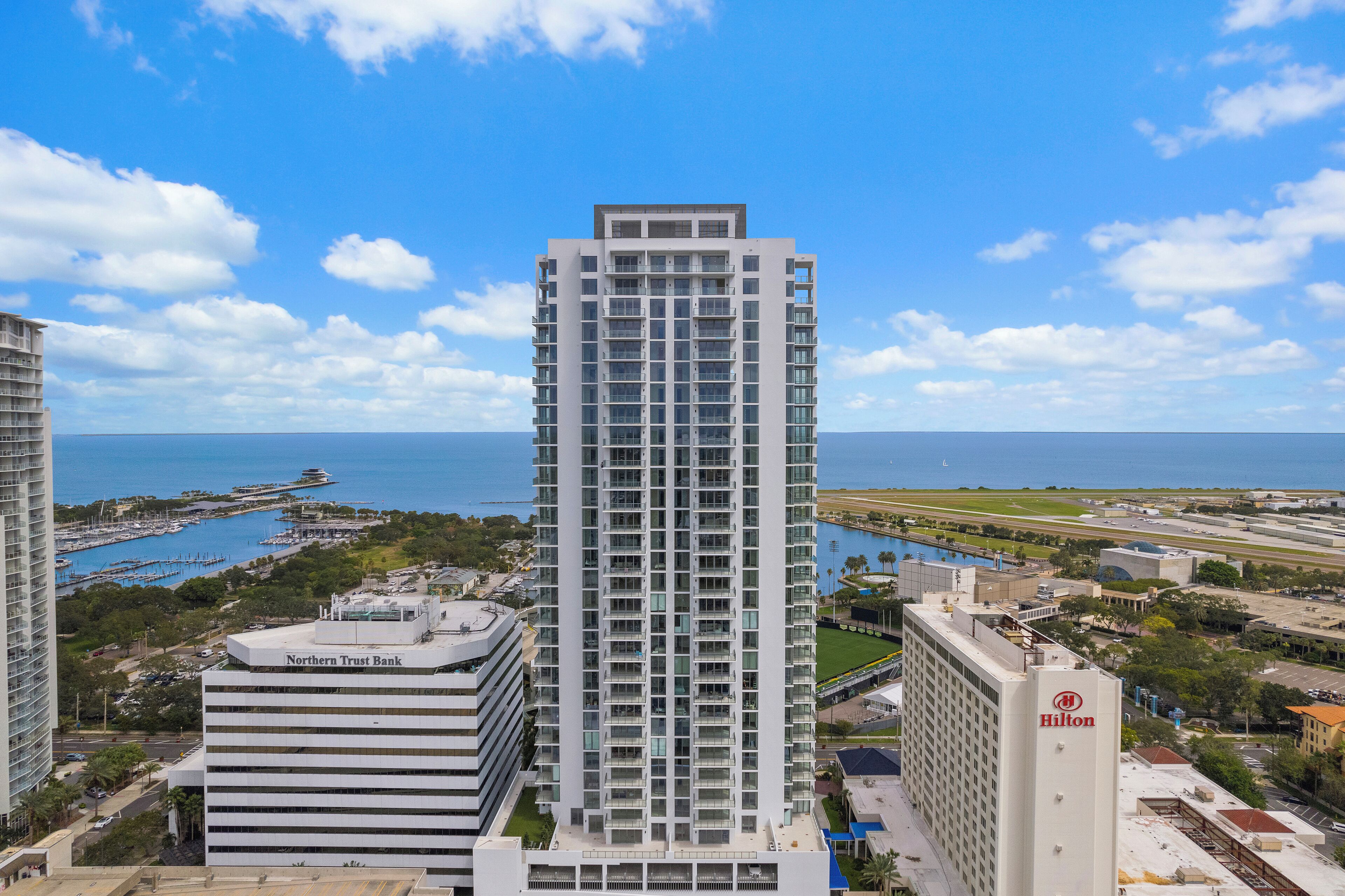 Welcome to your SEASONAL escape in the heart of downtown St Pete at Saltaire!