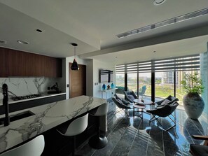 Interior - Stay at the Iconic Shark Tower in Cancun! (Cancún)