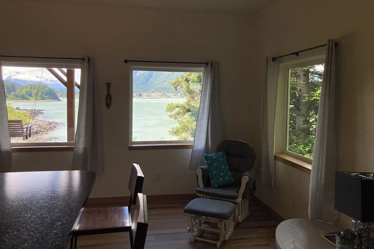 Suite, Ocean View | Living area