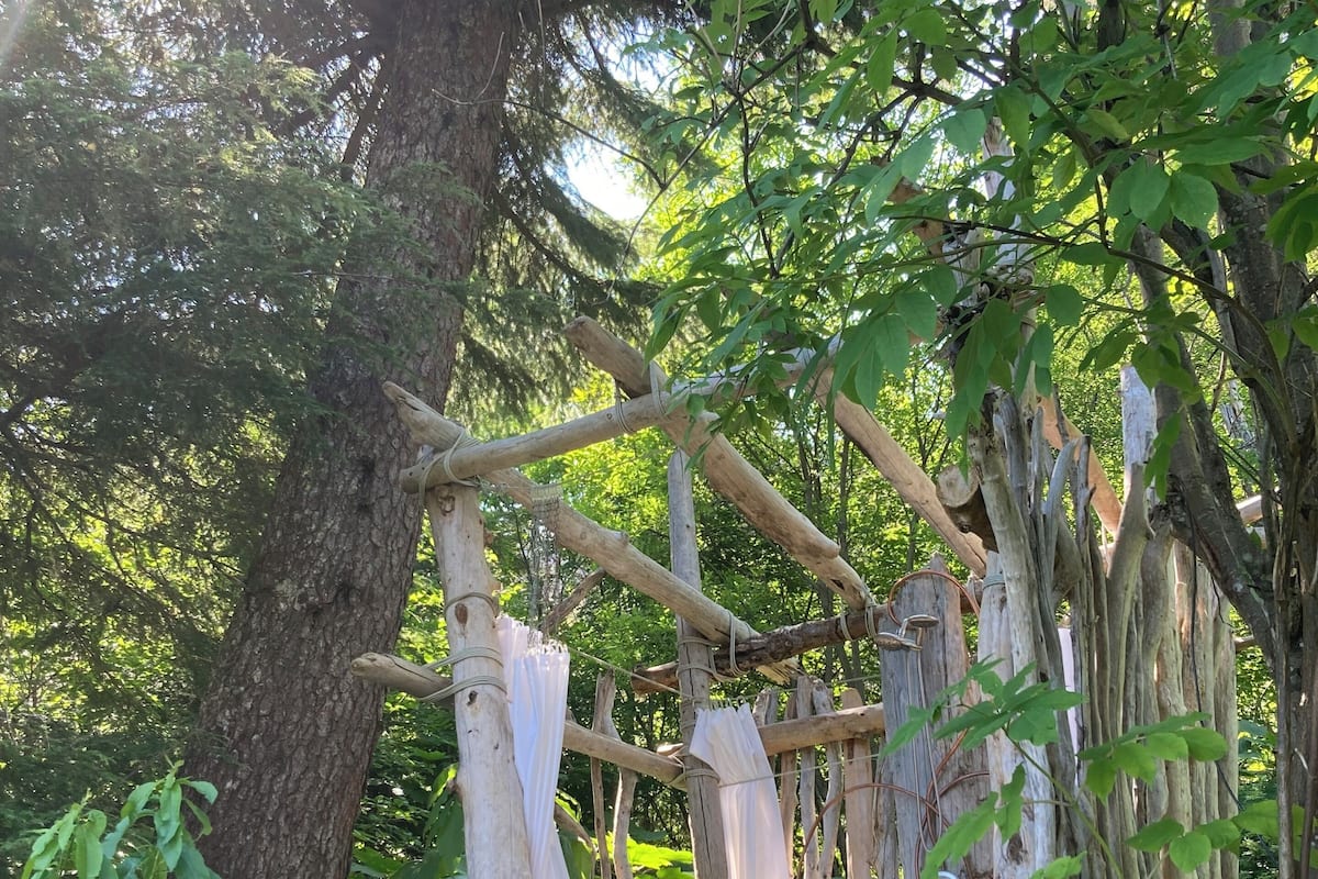 Tent | Bathroom shower