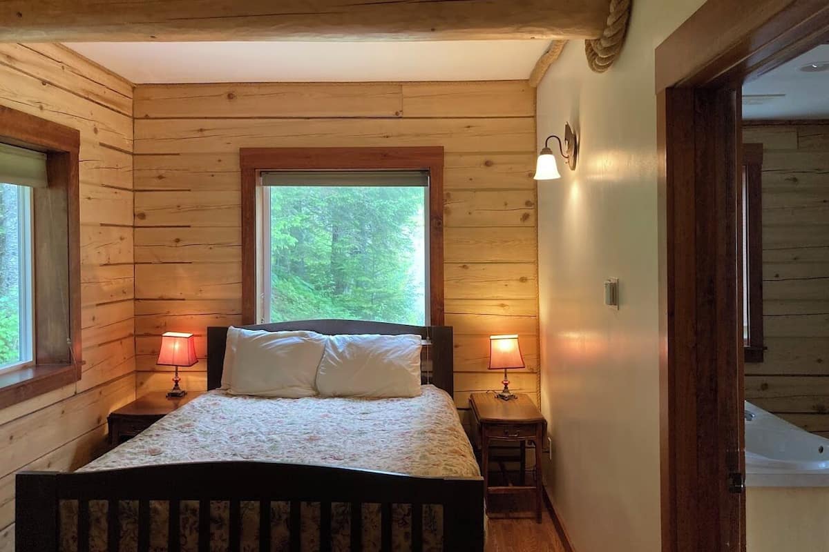 House, Beach View | Laptop workspace, soundproofing, WiFi (free), individually decorated