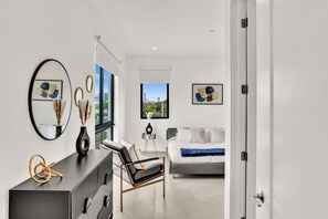 3 chambres, fer et planche �à repasser, Wi-Fi, draps fournis