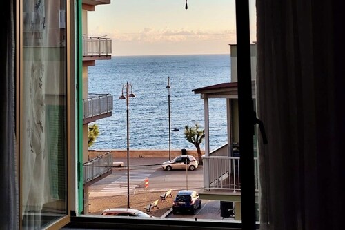 [Sunrise Waterfront] Seaview - Central Apartment - Molfetta