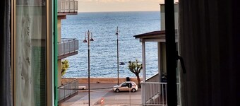 [Sunrise Waterfront] Seaview - Central Apartment - Molfetta