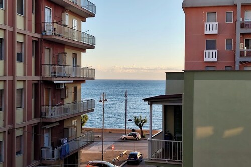 [Sunrise Waterfront] Seaview - Central Apartment - Molfetta