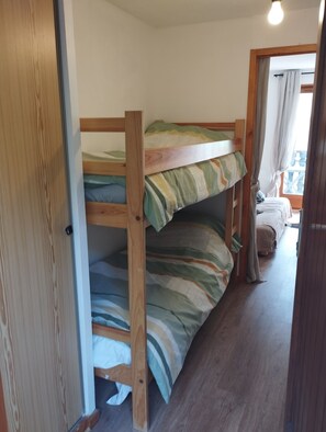 1 bedroom