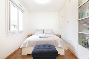 3 chambres, fer et planche Ă repasser, Wi-Fi, draps fournis