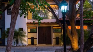 Exterior detail - La Ola Perfecta - Las Golondrinas Hacienda Pinilla (Hacienda Pinilla)