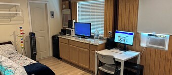  Studio Room with Full Bath