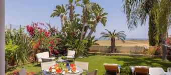 Larnaca Chelidonia Seafront Villa