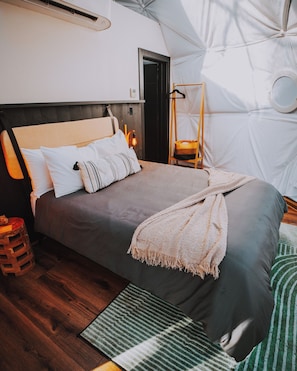 1 chambre, fer et planche à repasser, Wi-Fi, draps fournis