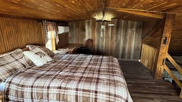 2 soverom, skrivebord, strykejern/-brett og wi-fi